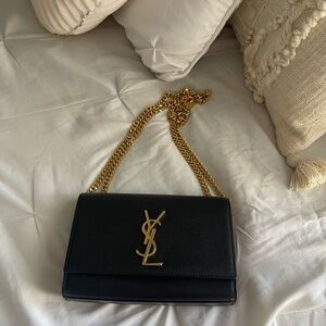 MEDIUM SO KATE YSL BAG IN  grained leather